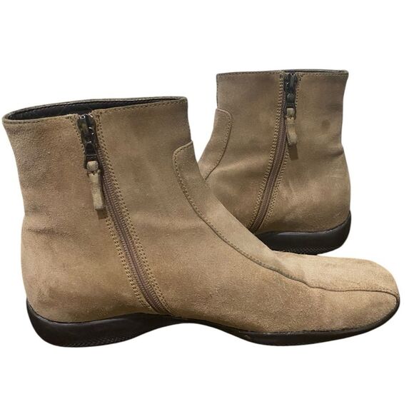 Prada Tan Suede Leather Side Zip Flat Ankle Boot Square Toe VTG Retro SZ 5.5 - 6 - Picture 7 of 14